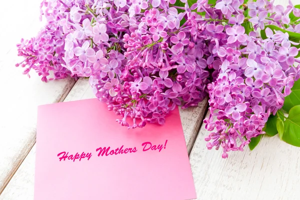 Liliowy bukiet z matek szczęśliwy dzień karta — Zdjęcie stockowe