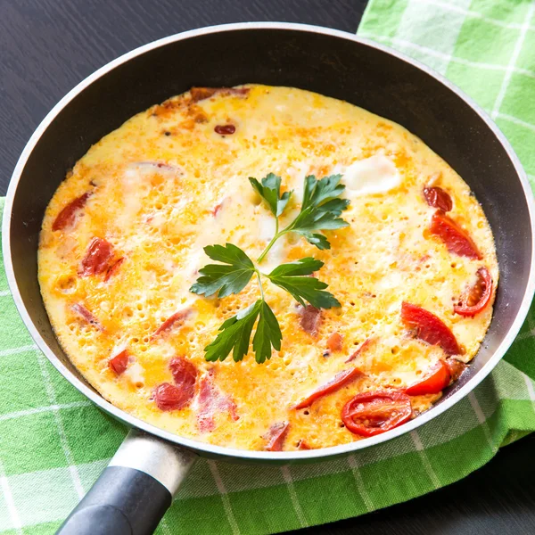 Domatesli omlet.. — Stok fotoğraf