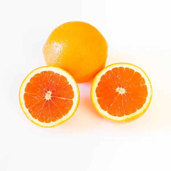 The cara cara oranges with pinkish red color interior. — Stock Photo, Image