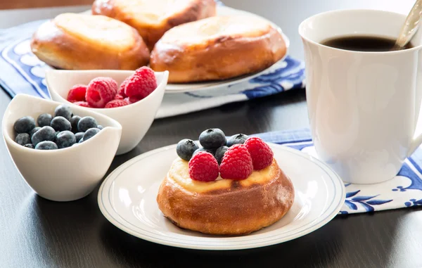 Cottage kaas Gebak-taarten, vatrushka in de Russische keuken. — Stockfoto