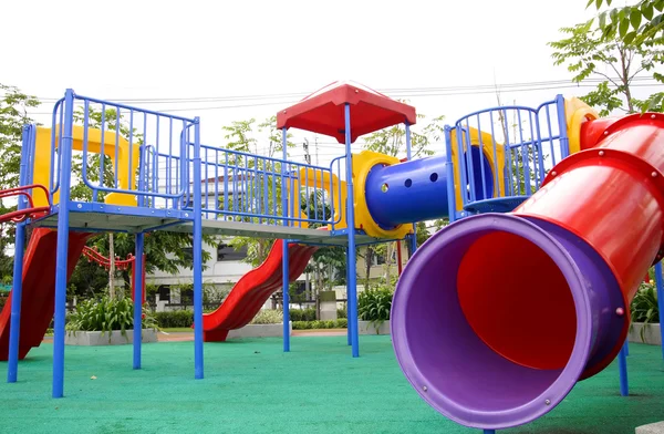 Küçük çocuk oyun park alanı — Stok fotoğraf