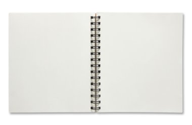 açık beyaz zemin üzerine izole spiral defter 