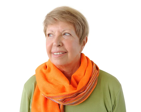 Portret van de bejaarde vrouw met oranje cravat op de witte backgr — Stockfoto