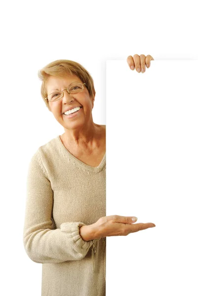 Portret van de bejaarde vrouw op de witte achtergrond — Stockfoto