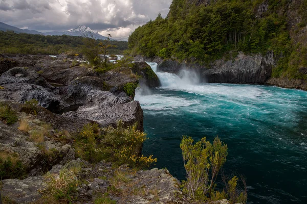 Beautiful Patagonian Waterfall Forest Lit Rising Sun Patagonia — Stock fotografie