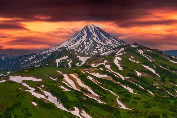 Panoramic View City Petropavlovsk Kamchatsky Volcanoes Koryaksky Volcano Avacha Volcano — Stock Photo, Image