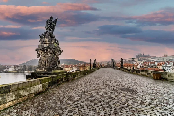 Statue Famous Charles Bridge Prague Czech Republic — Stok fotoğraf