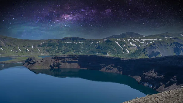 Auroras Över Det Vulkaniska Landskapet Kamtjatka Ryssland — Stockfoto