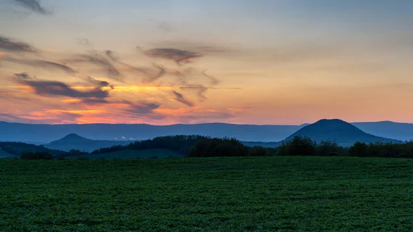 Puesta Sol Montaña Central Checa República Checa Europa — Foto de Stock