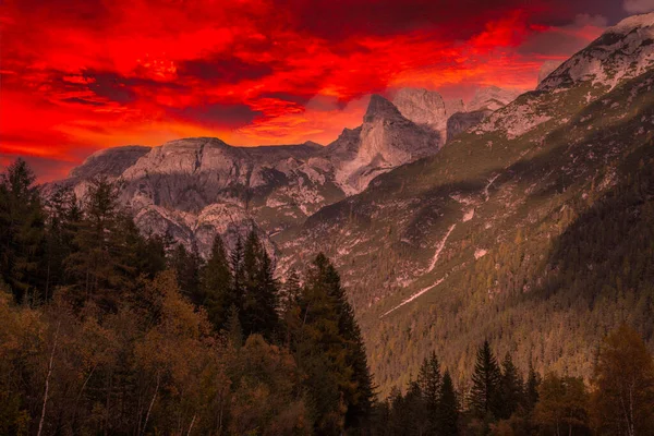 Beau Coucher Soleil Dans Les Montagnes Italiennes Dolomiti Europe — Photo