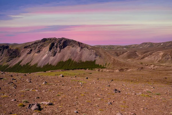 Vista Panorâmica Cidade Petropavlovsk Kamchatsky Vulcões Vulcão Koryaksky Vulcão Avacha — Fotografia de Stock