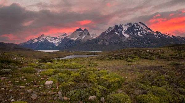 Schöne Landschaft Patagonien Berge Gletschersee Flusswälder Und Wasserfälle Chile Argentinien — Stockfoto