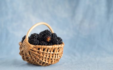 Tüm vücuda yararlı ve iyileştirici özellikleri olan Blackberry.