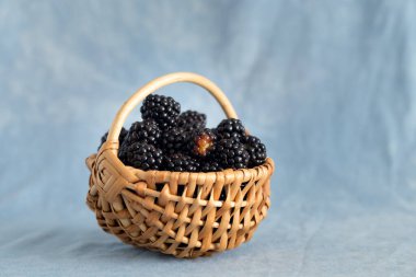 Tüm vücuda yararlı ve iyileştirici özellikleri olan Blackberry.