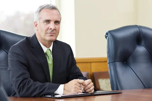 Confident Senior Business leader — Stock Photo, Image