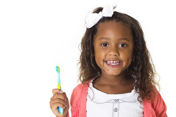 かわいい女の子彼女の歯を磨く — ストック写真