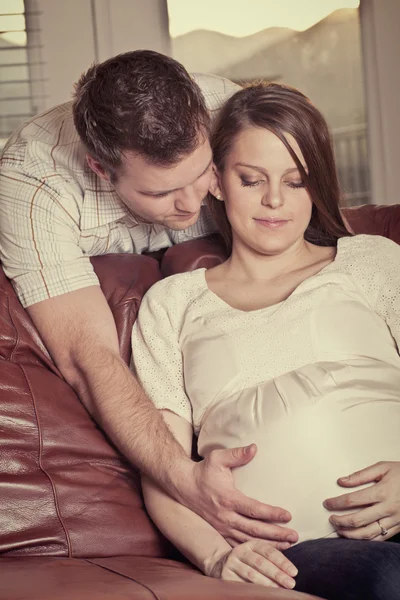 Expecting parents anticipating birth of their new baby — Stock Photo, Image