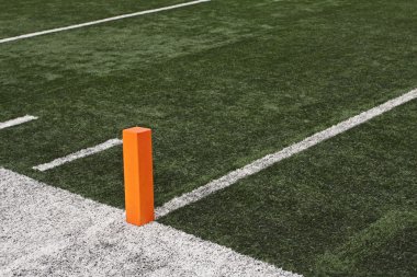 futbol sahasına yakın çekim gol pilon