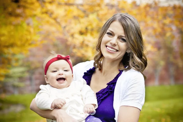 Mother and Daughter — Stock Photo, Image