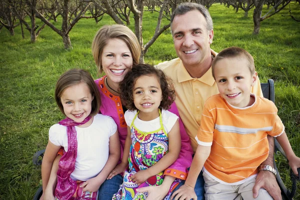 Multi-racial Family — Stock Photo, Image