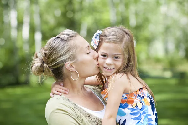 Mère et sa fille — Photo