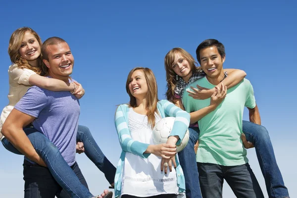 Multi-racial friends Having Fun — Stock Photo, Image