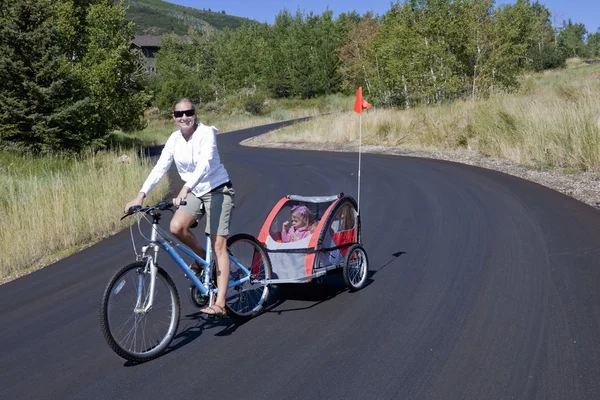 Family Bike Ride — Stock Photo, Image