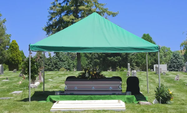 Cemitério Caixão funerário — Fotografia de Stock