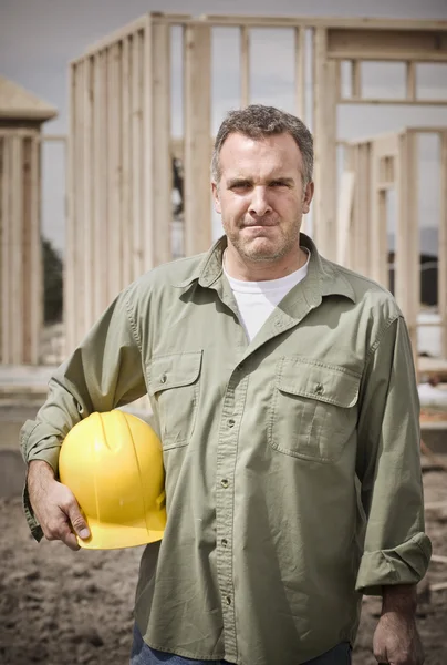 Maturo lavoratore edile maschile — Foto Stock