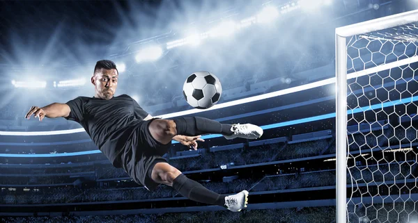 Hispanic Soccer Player kicking the ball — Stock Photo, Image