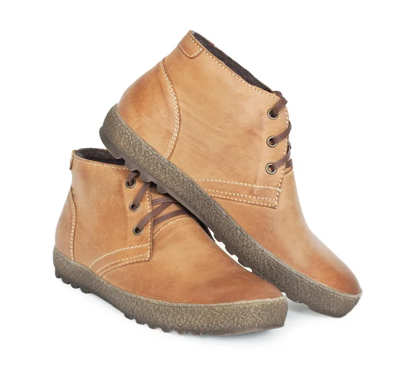 Nouvelles bottes d'hiver en cuir marron — Photo