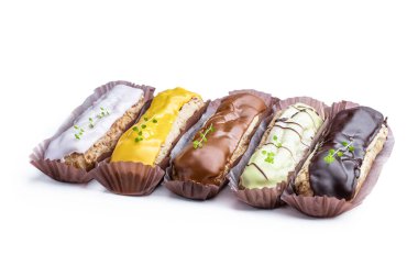 Beyaza izole edilmiş dekore edilmiş eklerName 