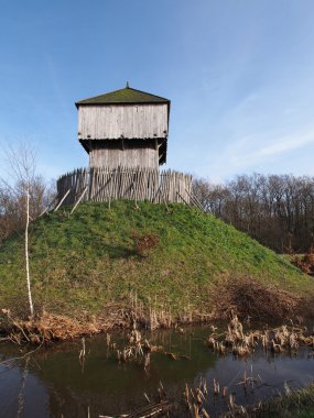 Sylvain SAINT d anjou motte ve bailey Kalesi