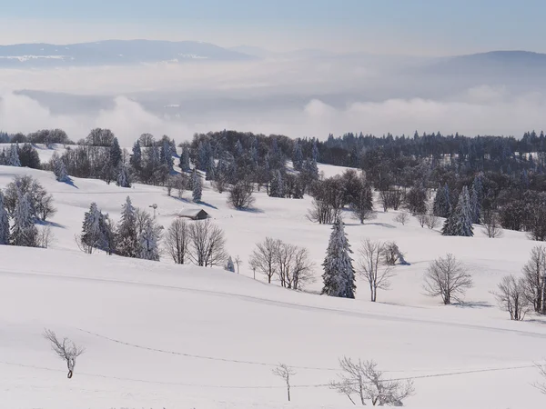 Montanha Jura no inverno, mont d ou área — Fotografia de Stock