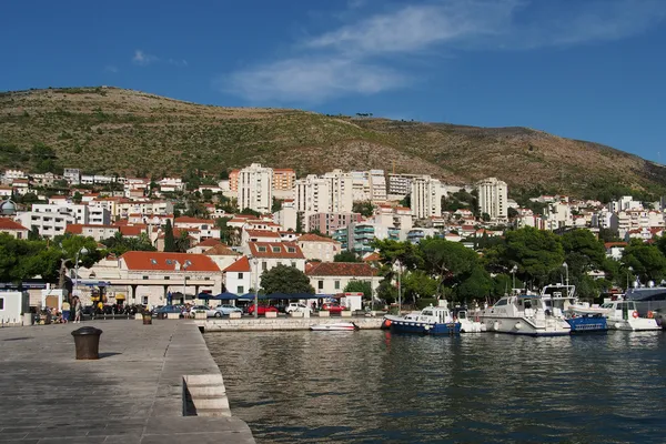 Dubrovnik, Kroatien, augusti 2013, nya dubrovnik harbor — Stockfoto