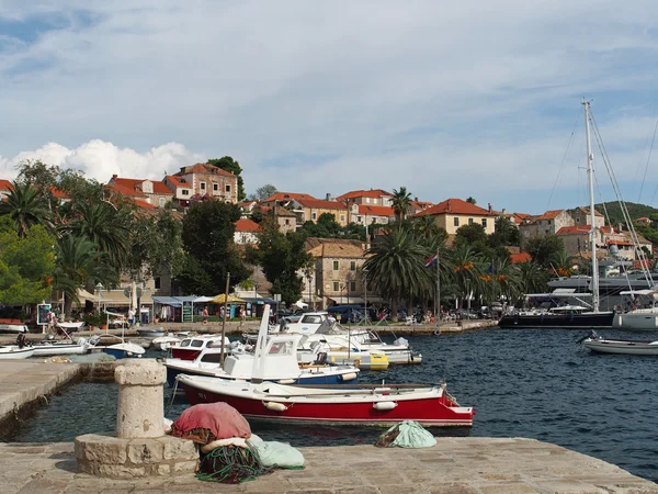 Cavtat, Croacia, agosto 2013, puerto viejo — Foto de Stock