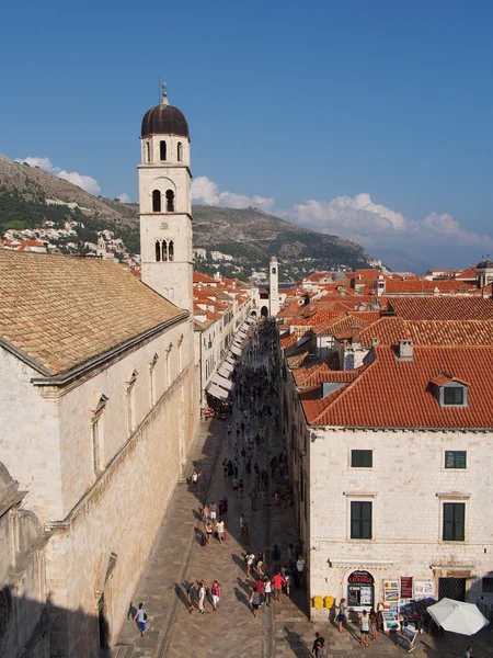 Dubrovnik, augusti 2013, Kroatien, stradun — Stockfoto