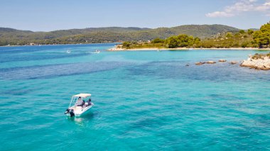 Ege 'de teknede dinlenirken