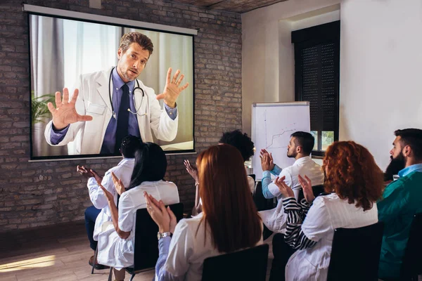 Group Young Doctors Having Online Conference Convention Center — Stock Photo, Image
