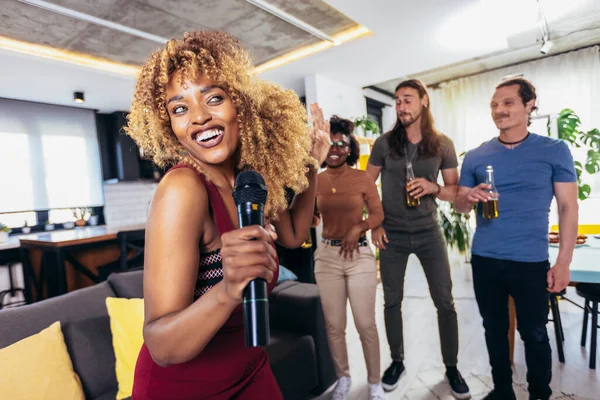 Group Young Multicultural Friends Having Party Singing Song Using Microphone — Fotografia de Stock