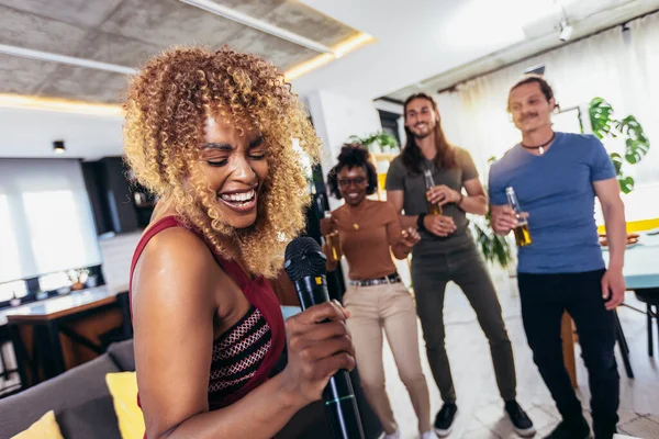 Group Young Multicultural Friends Having Party Singing Song Using Microphone — Fotografia de Stock