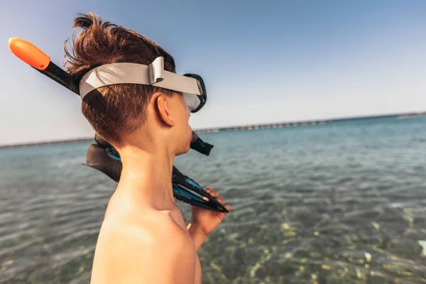 Portrait Smiling Little Boy Scuba Mask Snorkel Sea — Foto Stock