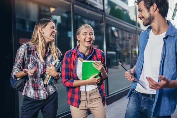 Happy University Students Walking Lecture Campus —  Fotos de Stock