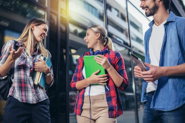 Happy University Students Walking Lecture Campus — Stockfoto