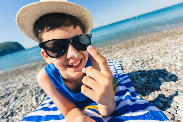 Little Boy Lying Beach Having Fun —  Fotos de Stock