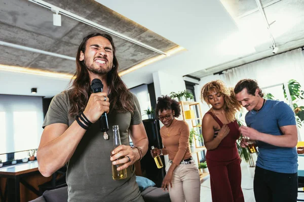 Group Young Multicultural Friends Having Party Singing Song Using Microphone — Fotografia de Stock