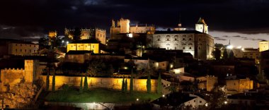 Monumental city of Cáceres of night