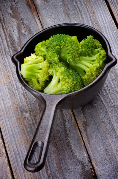 Krispigt kokt broccoli — Stockfoto