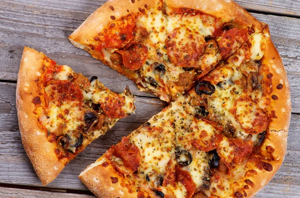 Pfefferoni-Pizza — Stockfoto