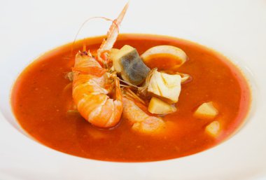 bouillabaisse çorbası